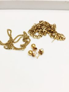 東京　質屋　買取【貴金属】かんてい局　亀有店　葛飾区