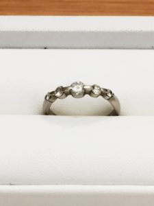 東京　質屋　買取【0.4ｃｔダイヤリング】かんてい局　亀有店　葛飾区