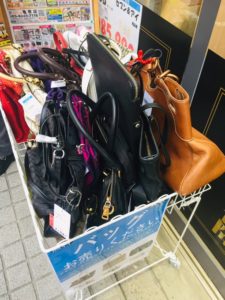 【東京 質屋 買取】期間限定店頭ワゴンセール開催【葛飾区高価買取No１宣言！】