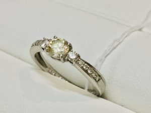 【質屋 買取】PT900　ダイヤリング　お買取りさせて頂きました！【亀有買取 亀有 質屋】