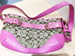 【 質屋 買取】COACHハンプトンズ　シグネチャー　ショルダーバッグを　お買取【葛飾区高価買取No１宣言！】