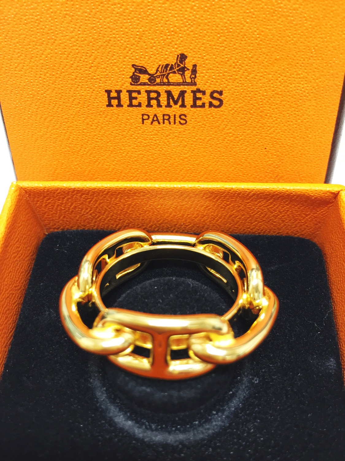 【質屋 買取】Hermès スカーフリングを お買取【葛飾区高価買取No1宣言！】 | 質屋かんてい局 亀有店