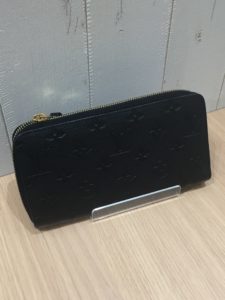 ルイヴィトン　　モノグラム･アンプラント 　レザー　ジッピー･ウォレット　M61864　【葛飾区高価買取No１宣言！】