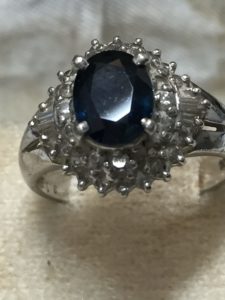 【買取】PT900 サファイア　リングを お売り頂きました！【質屋かんてい局亀有店 】葛飾区・足立区・墨田区・江戸川区・松戸市・北千住・東京都・千葉・埼玉・宝石・貴金属・買取・質