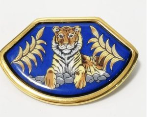 【販売】	 HERMES　エルメス ブローチ　虎/タイガー　青×金【質屋かんてい局亀有店 】葛飾区・足立区・墨田区・江戸川区・松戸市・北千住・東京都・千葉・埼玉・時計・腕時計・買取・質