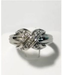 【販売】ティファニー K18WG シグネチャーリング ダイヤ付 13号 販売中【質屋かんてい局亀有店 】葛飾区・足立区・墨田区・江戸川区・松戸市・北千住・東京都・千葉・埼玉・宝石・ダイヤ・買取・質