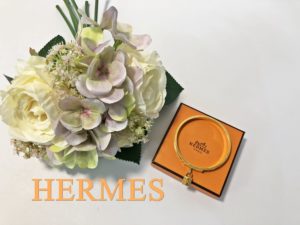 【販売】夏コーデのアクセントに！HERMESエルメス ケリーバングル ブレスレット ！！【商品案内】