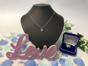 ブルガリと言えばこれ！！みんな憧れのリング、ネックレス紹介です(^^)/