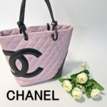 【販売】憂鬱な気分を晴らす！大きなロゴマークと鮮やかなカラーが魅力のシャネルカンボン ミディアムトート！【商品案内】