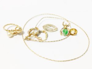 【買取】Ｋ18指輪・ピアス・ネックレス　/　貴金属の買取価格です！【質屋かんてい局亀有店 】