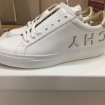 【買取　ブランド　スニーカー】レザー 　ジバンシィ　リバーススニーカー！BE0003E0PX【かんてい局亀有店】