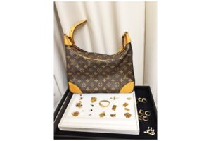 【買取】ルイヴィトン　ブロワ　Ⅿ51265＆多数の貴金属（金・プラチナ）をお買取致しました！PawnShop【かんてい局亀有店】
