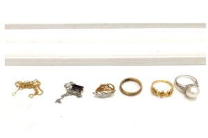 【買取】金・プラチナなど多数の貴金属をお売り頂きました！【かんてい局亀有店】